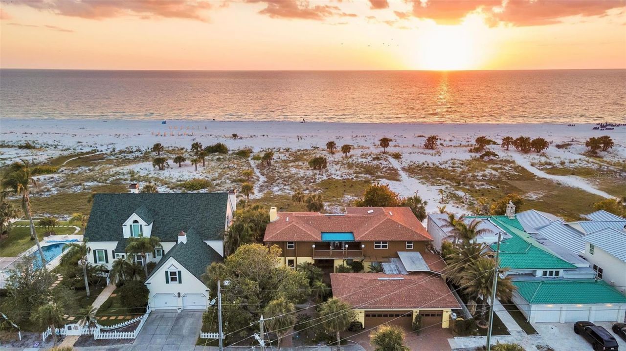 1058 Eldorado Avenue, Clearwater Beach, FL 33767 Photo