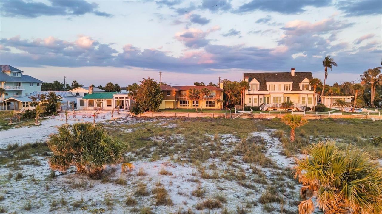 1058 Eldorado Avenue, Clearwater Beach, FL 33767 Photo