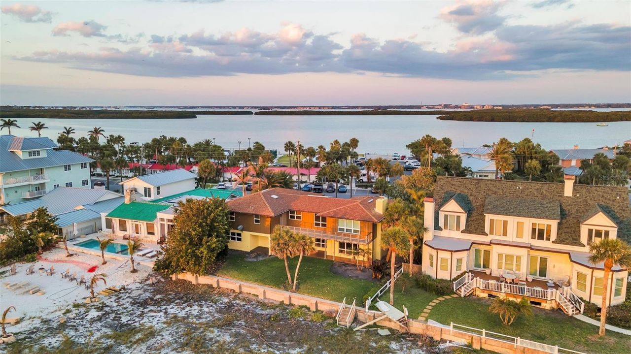 1058 Eldorado Avenue, Clearwater Beach, FL 33767 Photo