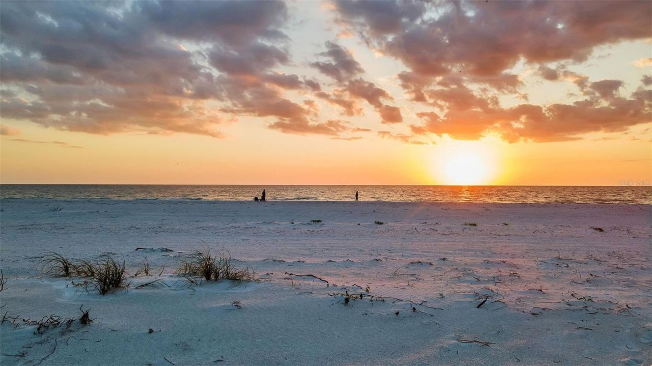 1058 Eldorado Avenue, Clearwater Beach, FL 33767 Photo