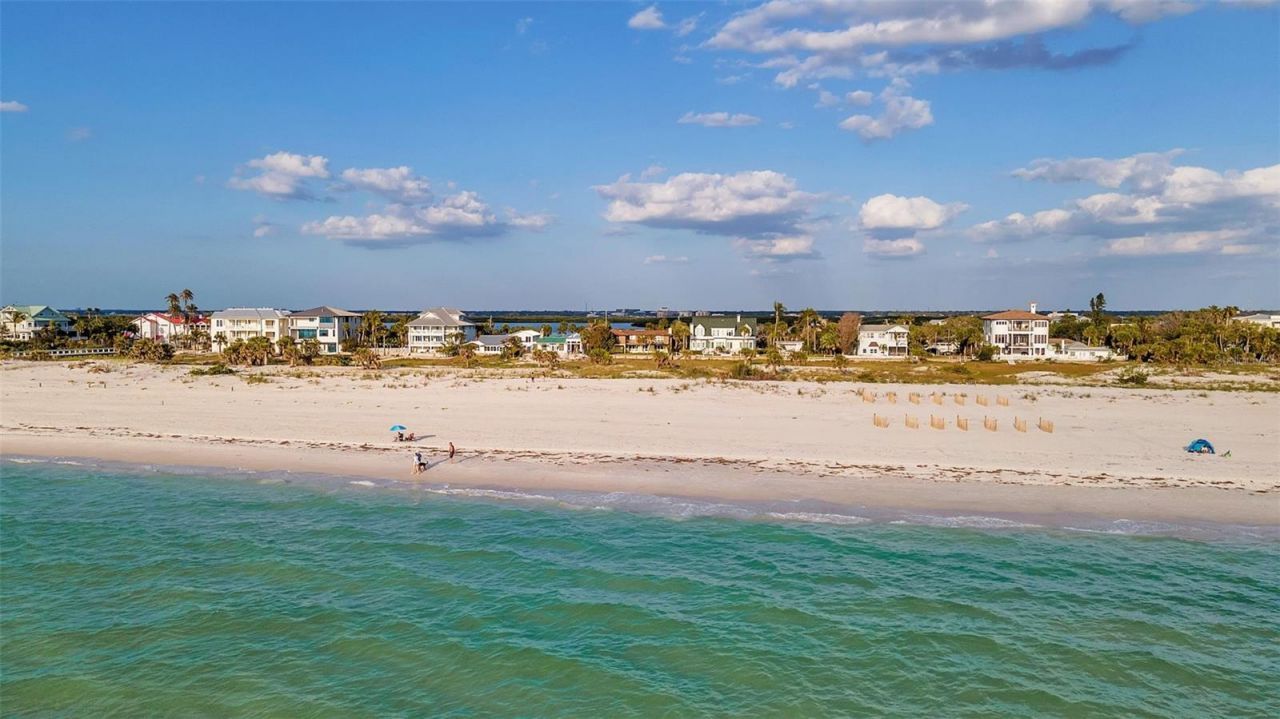 1058 Eldorado Avenue, Clearwater Beach, FL 33767 Photo