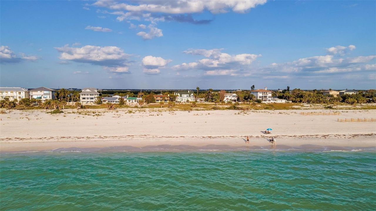 1058 Eldorado Avenue, Clearwater Beach, FL 33767 Photo