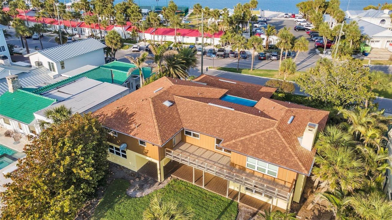 1058 Eldorado Avenue, Clearwater Beach, FL 33767 Photo