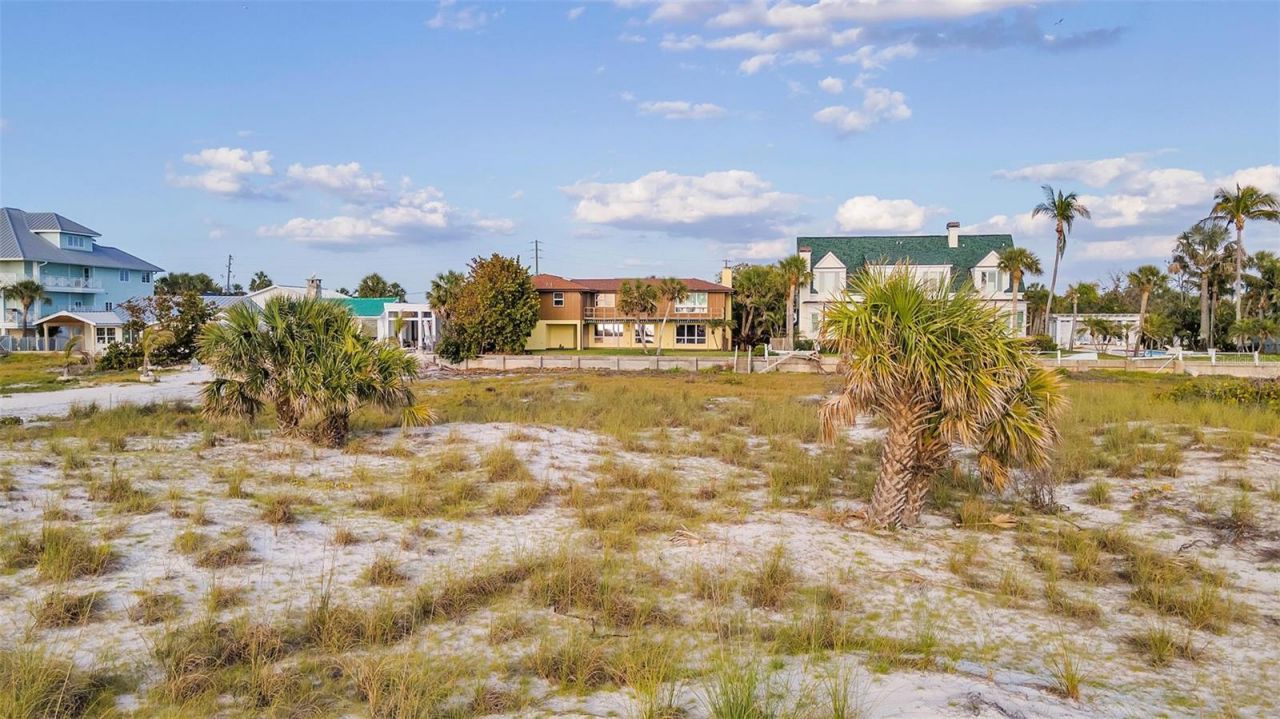 1058 Eldorado Avenue, Clearwater Beach, FL 33767 Photo