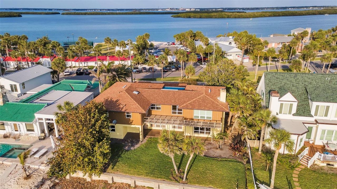 1058 Eldorado Avenue, Clearwater Beach, FL 33767 Photo