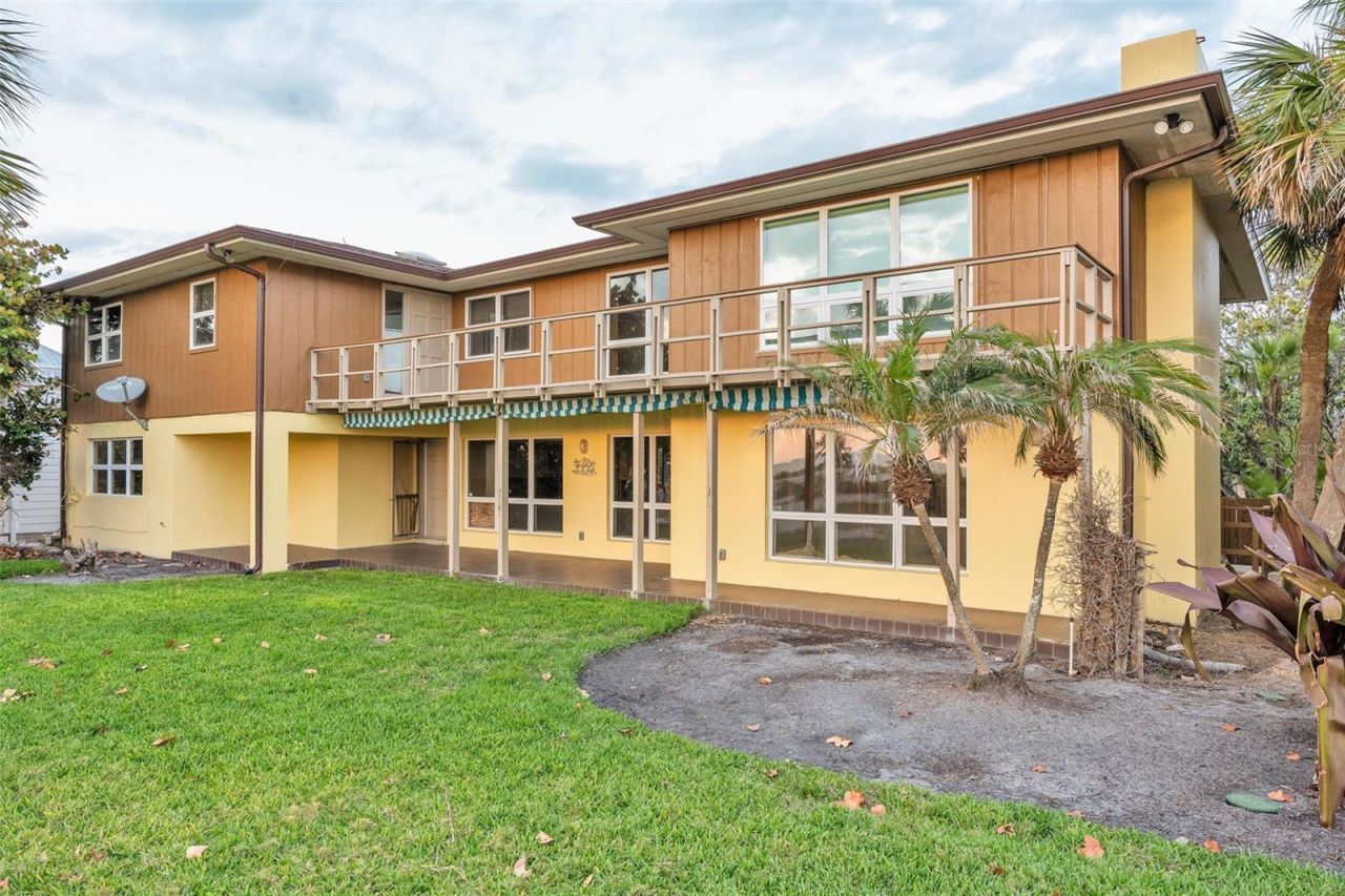 1058 Eldorado Avenue, Clearwater Beach, FL 33767 Photo