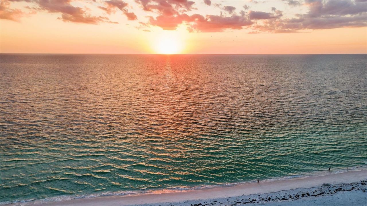 1058 Eldorado Avenue, Clearwater Beach, FL 33767 Photo