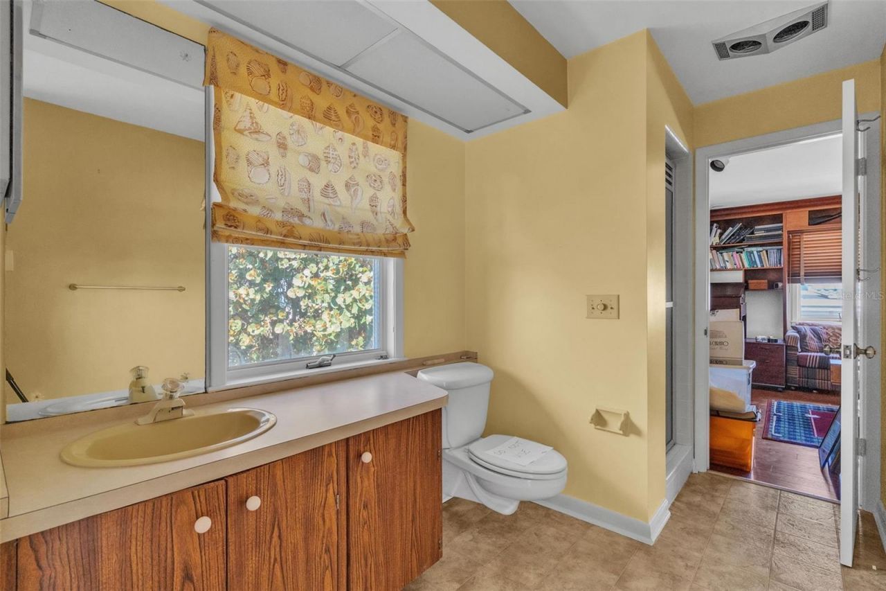 1058 Eldorado Avenue, Clearwater Beach, FL 33767 Photo