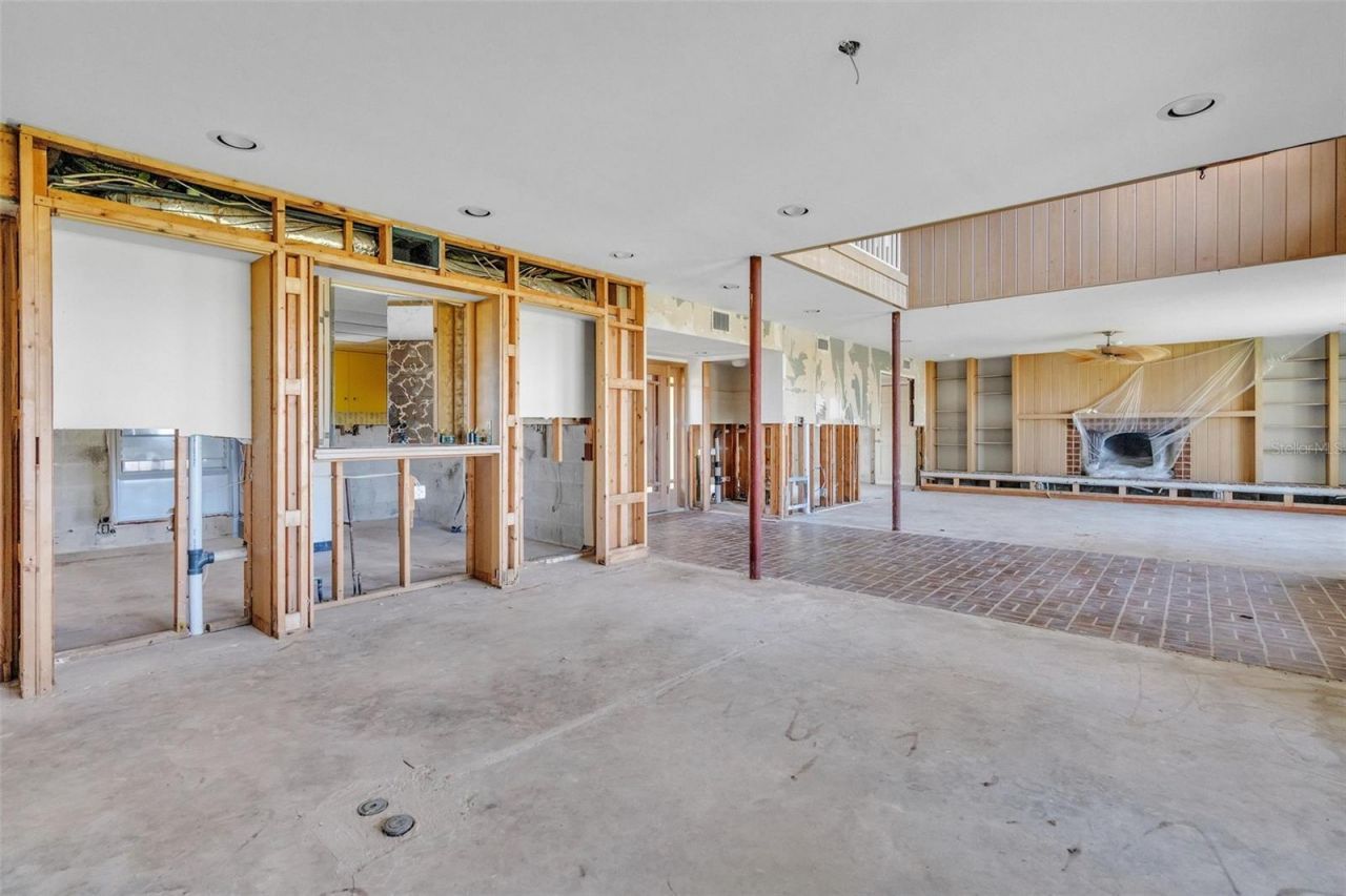 1058 Eldorado Avenue, Clearwater Beach, FL 33767 Photo