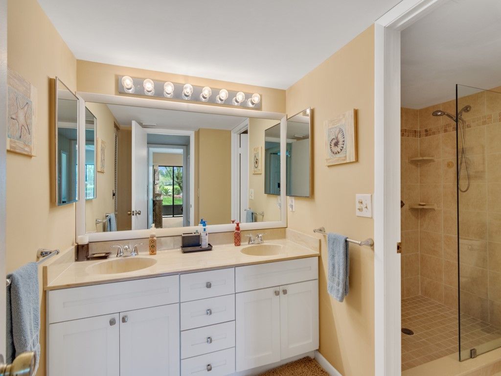 3450 Twin Lakes Terrace, Unit 103, Fort Pierce, FL 34951 Photo