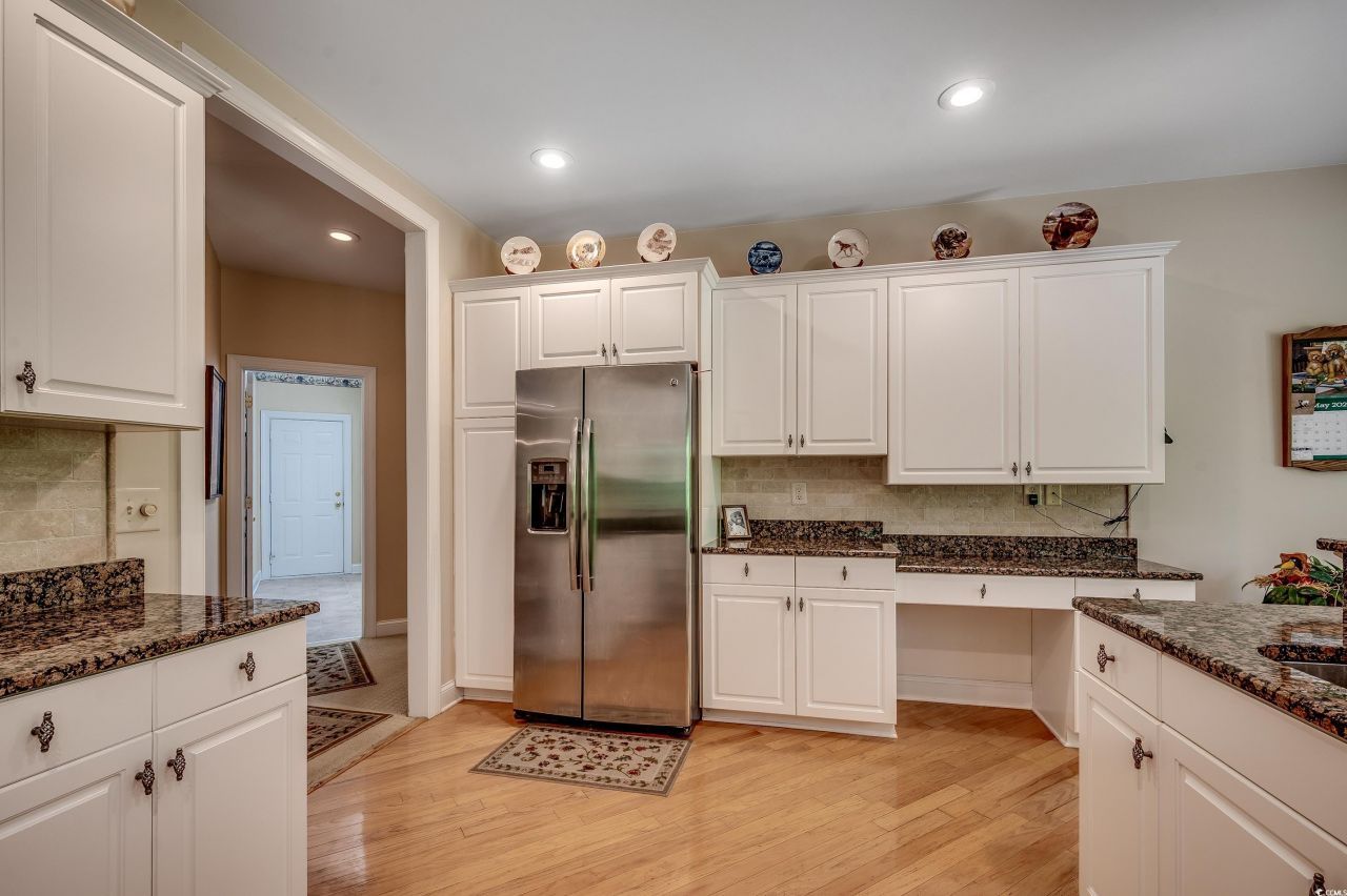 4363 Parkland Dr. Photo 4