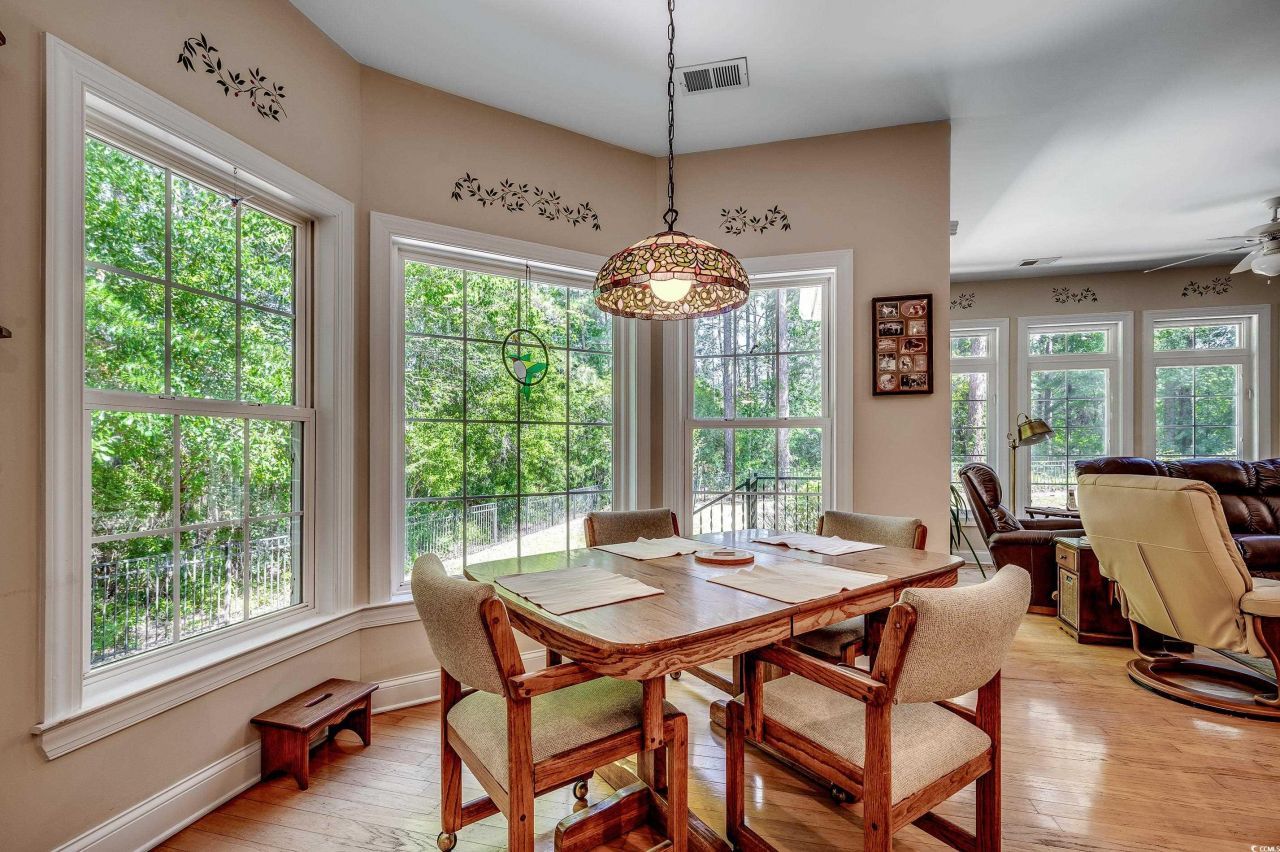 4363 Parkland Dr. Photo 6