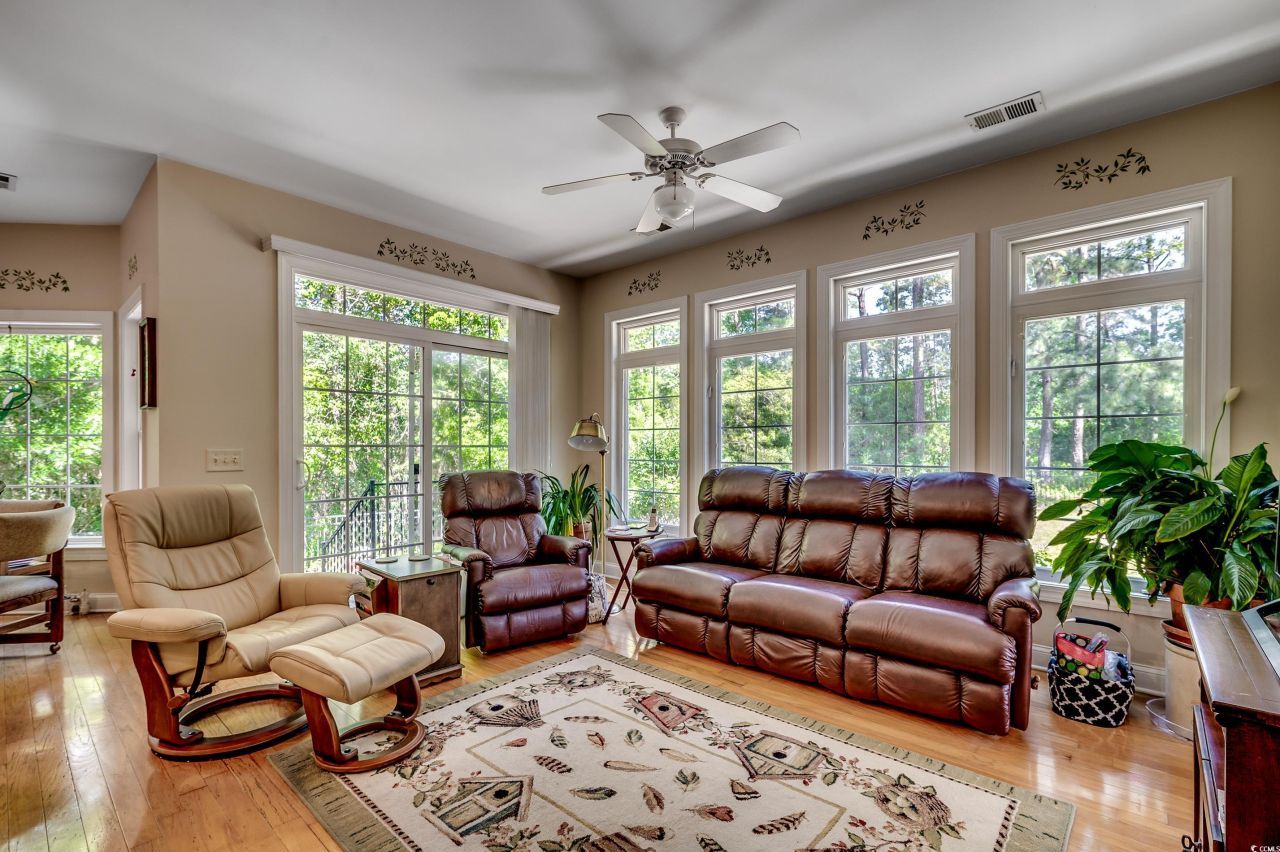 4363 Parkland Dr. Photo 8