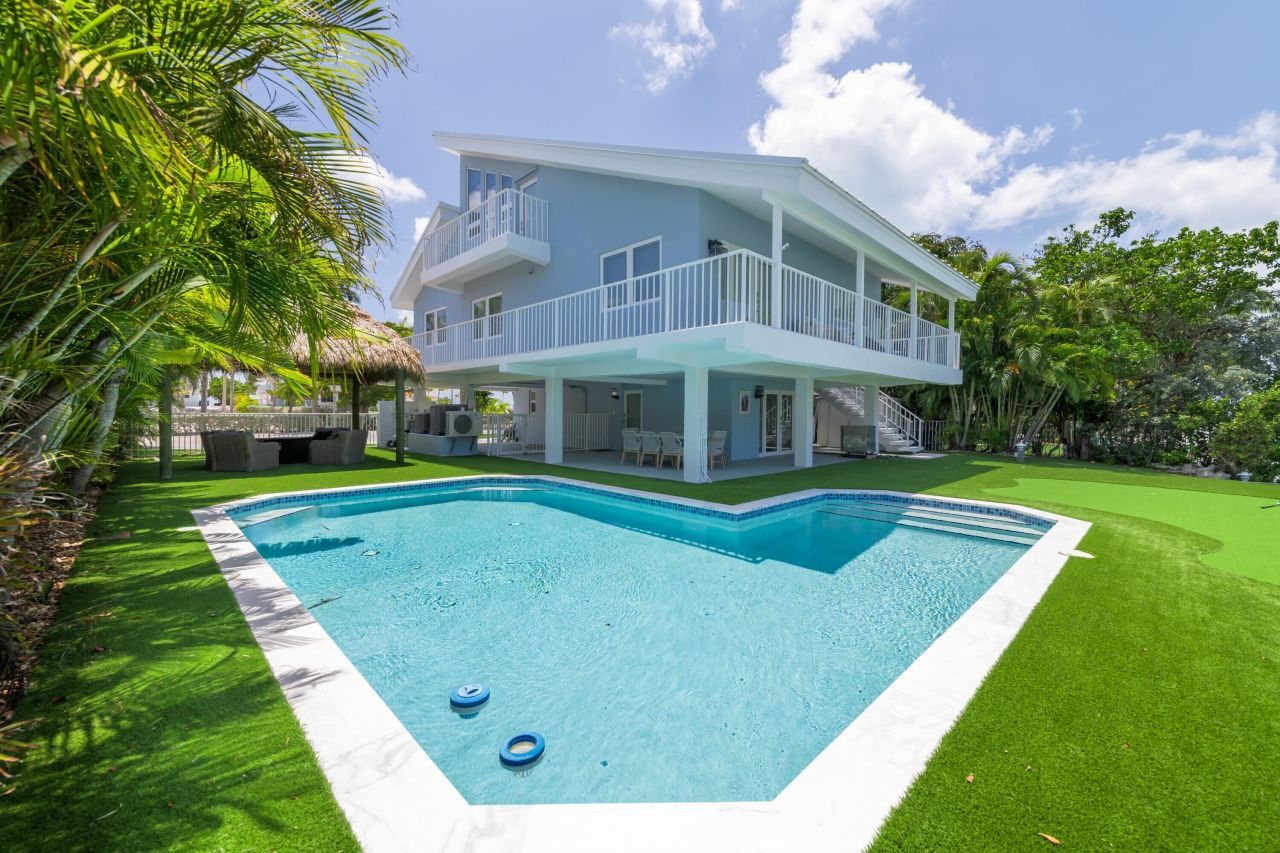 334 E Seaview Drive, Duck Key, FL 33050 Photo