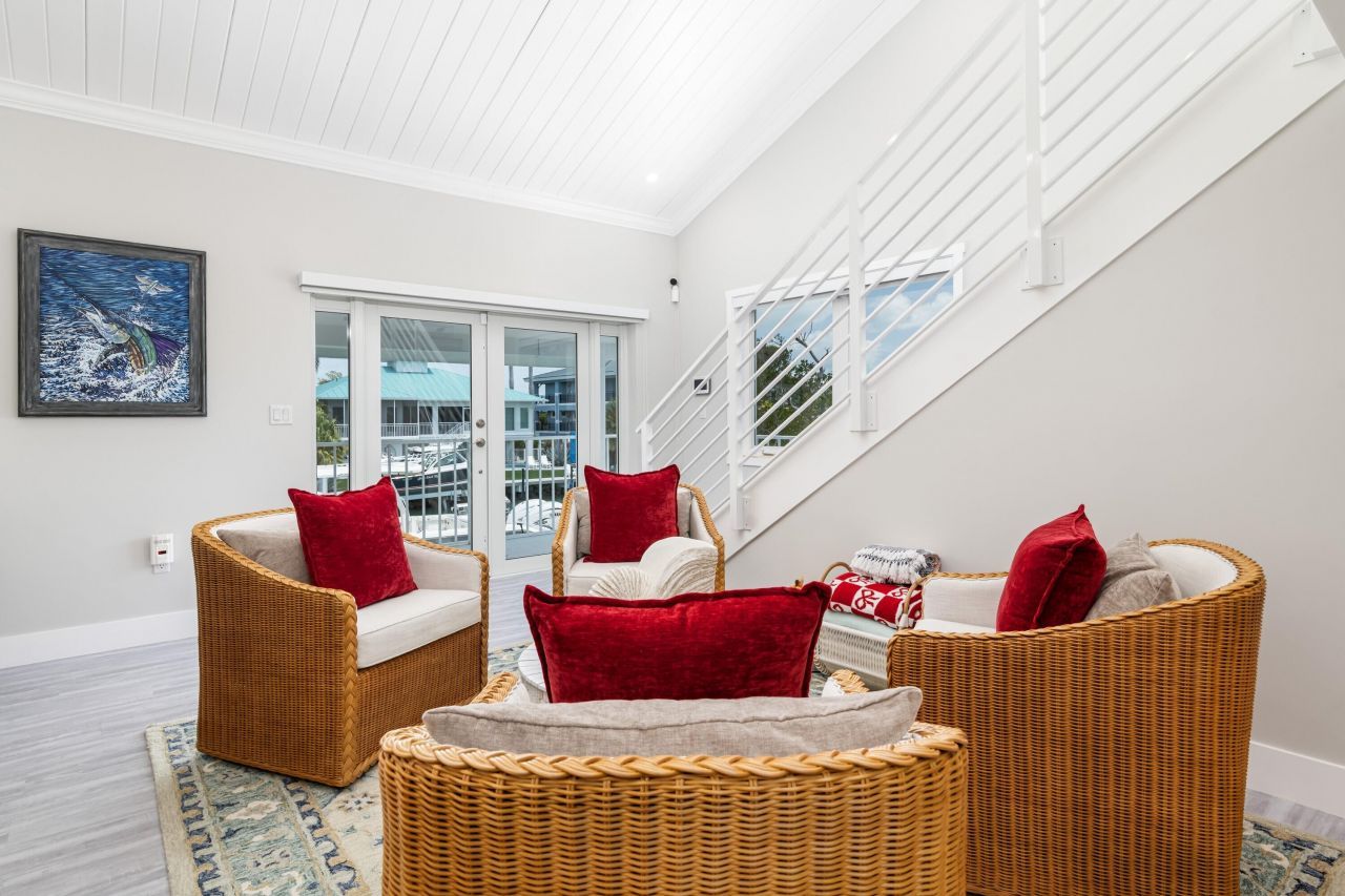 334 E Seaview Drive, Duck Key, FL 33050 Photo