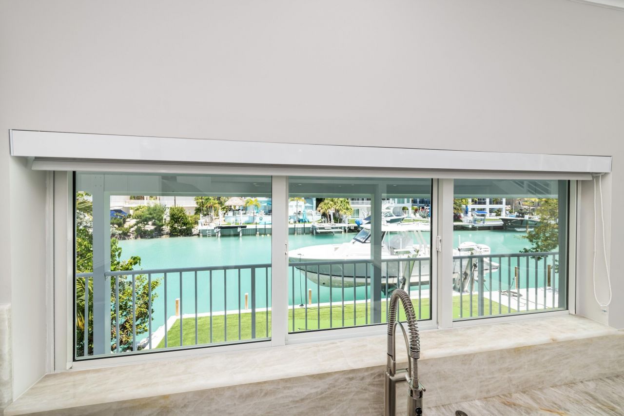 334 E Seaview Drive, Duck Key, FL 33050 Photo