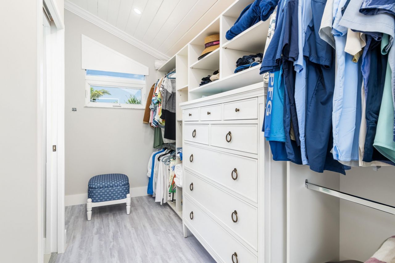 334 E Seaview Drive, Duck Key, FL 33050 Photo