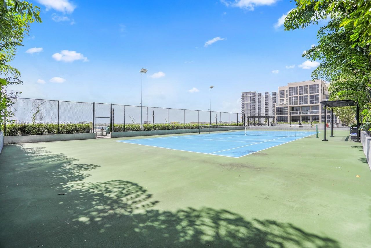 121 NE 34th St, Unit L601, Miami, FL 33137 Photo