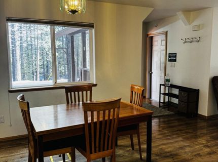 1180 Tokochi Street, South Lake Tahoe, CA 96150 Photo