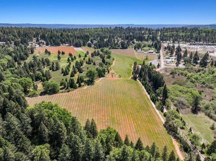 2875 Larsen Drive, Camino, CA 95709 Photo