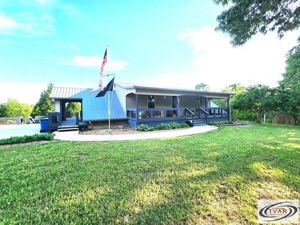 2859 Ben Smith Rd, Henry, TN 38231