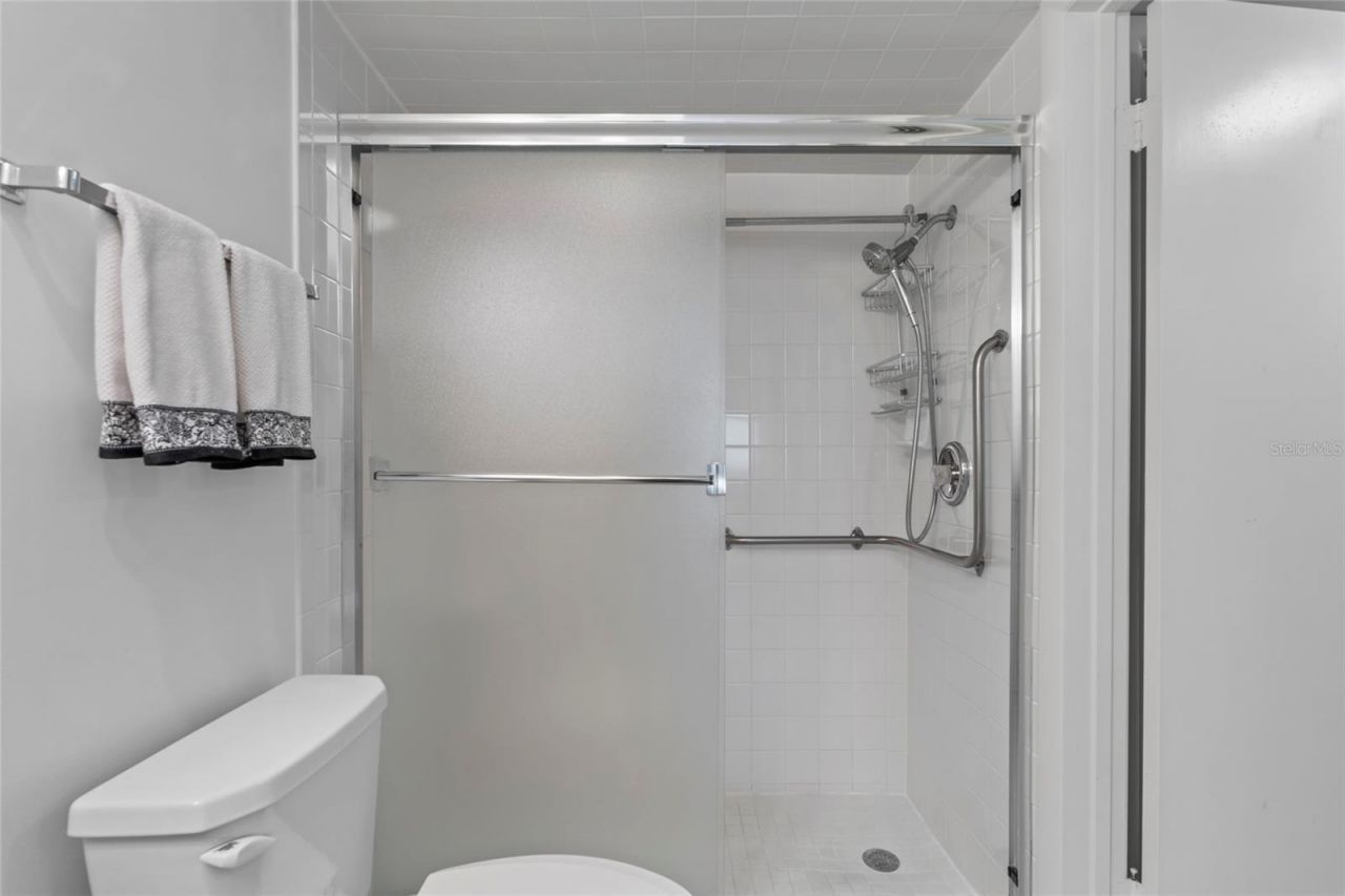 4900 Brittany Drive S, Unit 808, Saint Petersburg, FL 33715 Photo