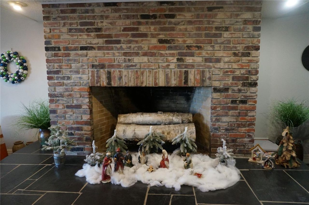 4900 Brittany Drive S, Unit 808, Saint Petersburg, FL 33715 Photo