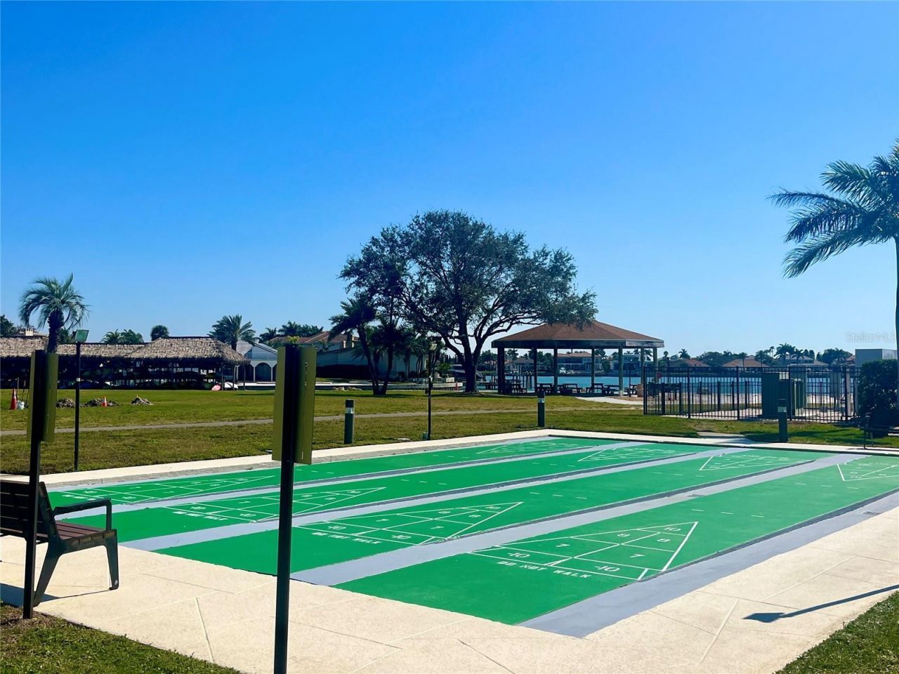 4900 Brittany Drive S, Unit 808, Saint Petersburg, FL 33715 Photo