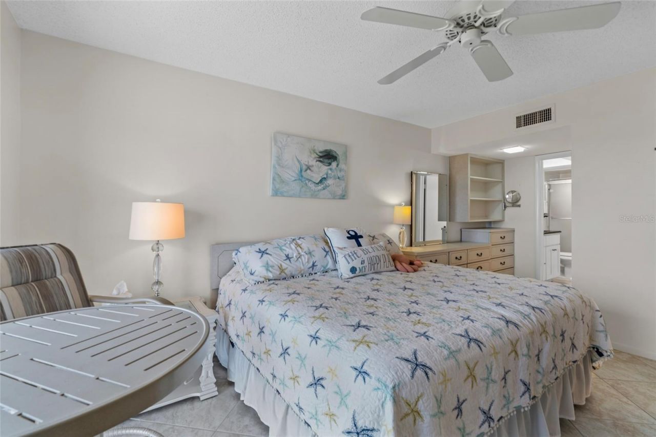 4900 Brittany Drive S, Unit 808, Saint Petersburg, FL 33715 Photo