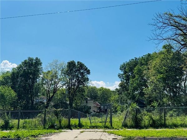 2810 Cleveland Avenue, Kansas City, MO 64128