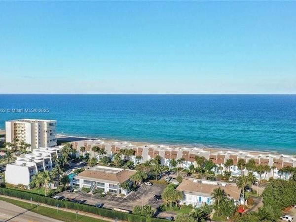 11000 S Ocean Dr, Unit 211, Jensen Beach, FL 34957