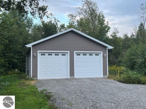 Dease Lake Road, Hale, MI 48739