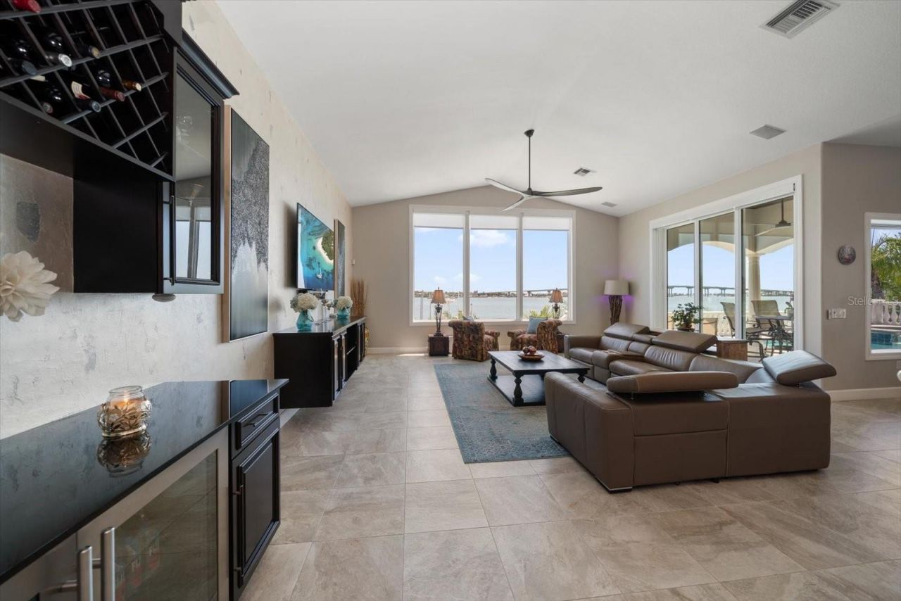 14 Sunset Bay Drive, Belleair, FL 33756 Photo