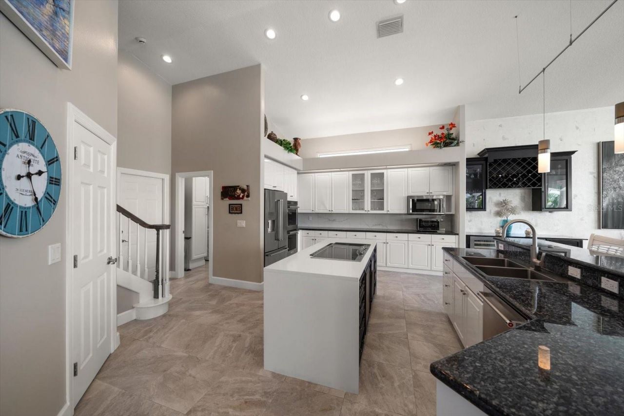 14 Sunset Bay Drive, Belleair, FL 33756 Photo