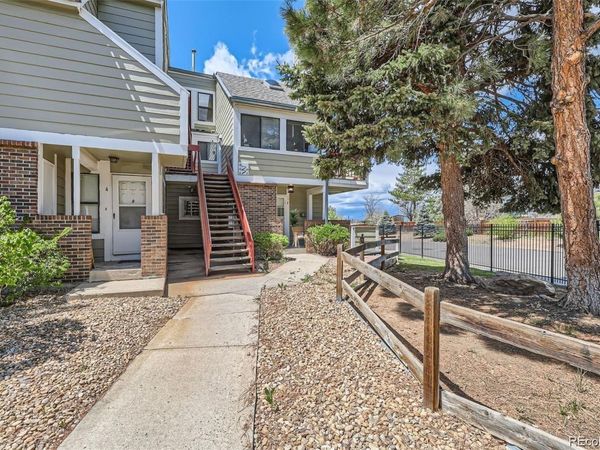909 S Dawson Way, Unit 2, Aurora, CO 80012