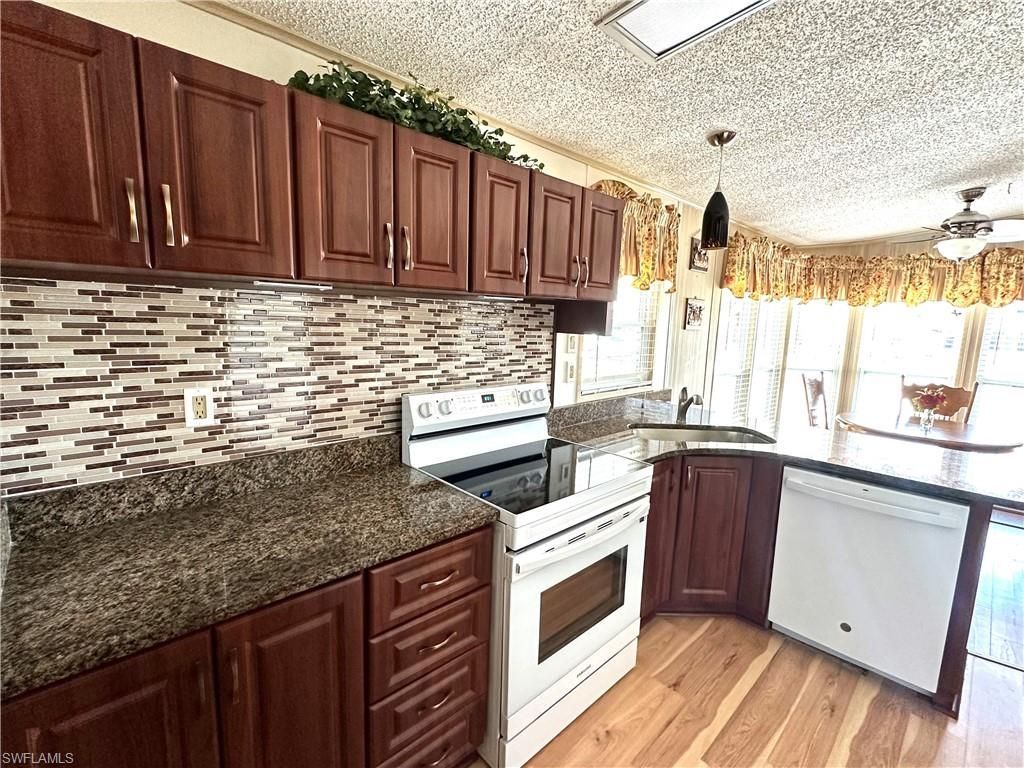 26249 Squire Ln, Bonita Springs, FL 34135 Photo