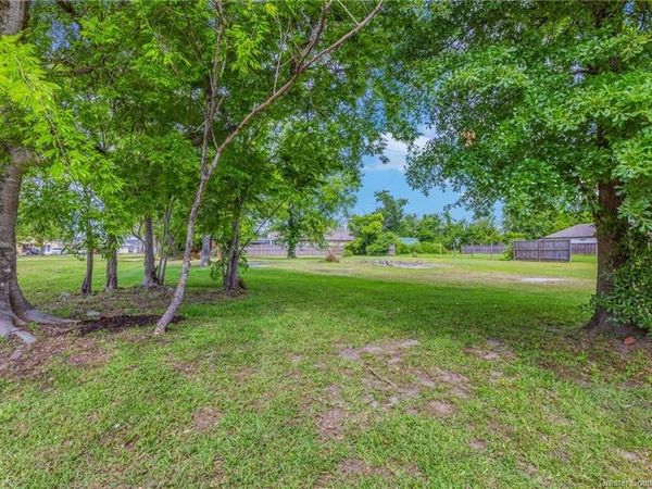 2930 Hodges Street, Lake Charles, LA 70601