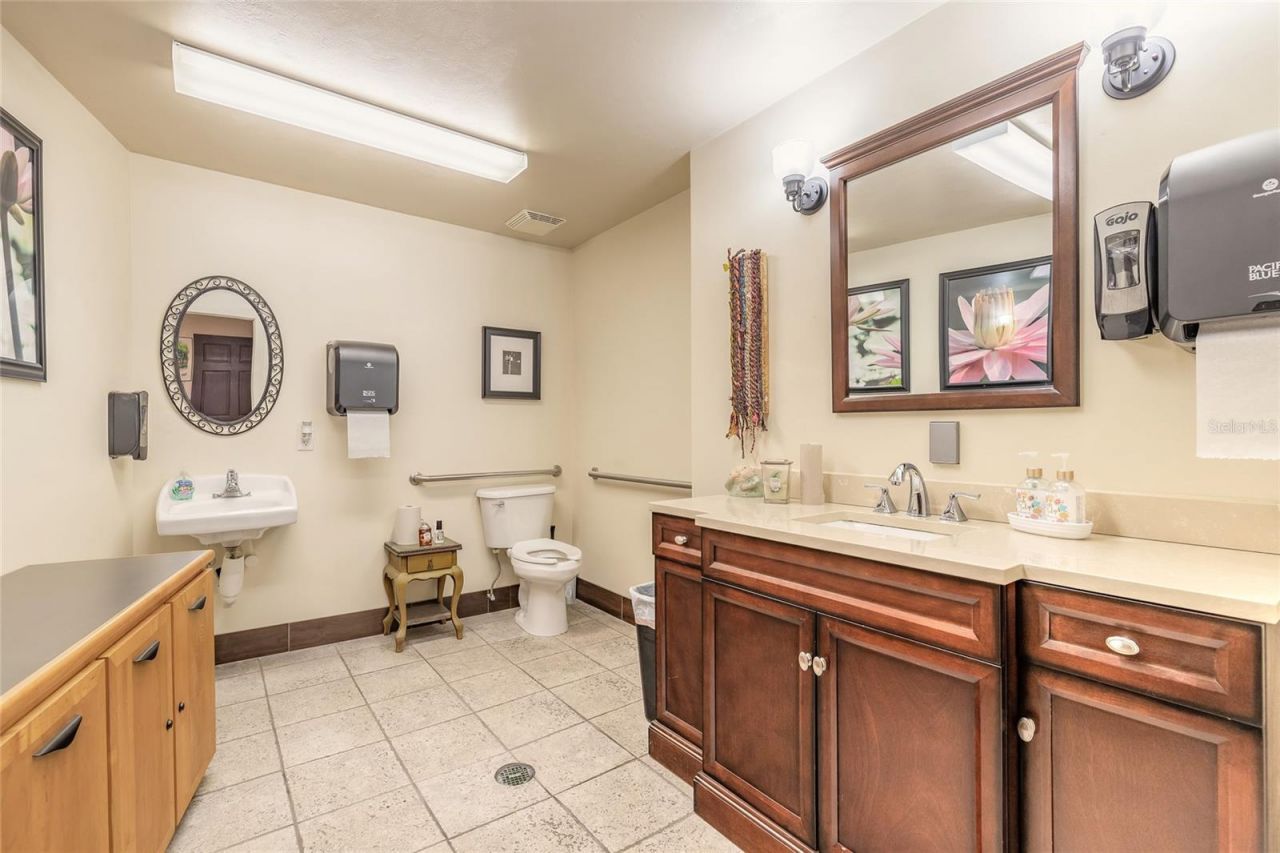 1112 Riverside Drive, Daytona Beach, FL 32117 Photo