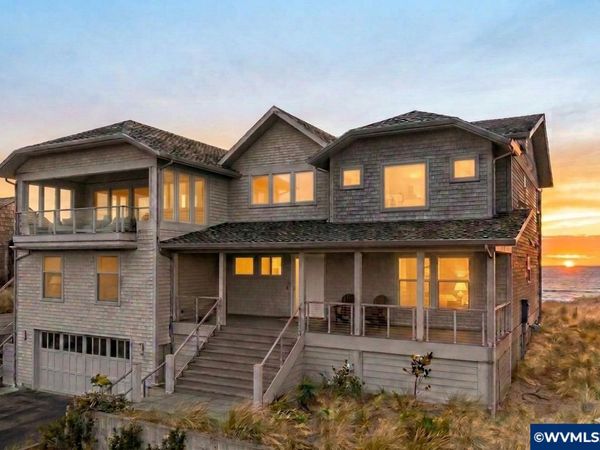 349 Salishan Dr, Gleneden Beach, OR 97388