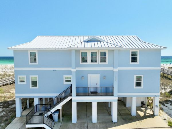 7433 Gulf Boulevard, Navarre, FL 32566