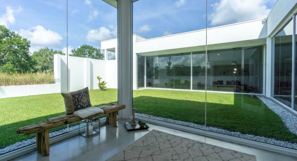 1901 SE Ranch Rd, Jupiter, FL 33478 Photo