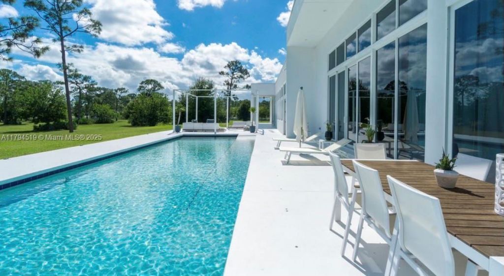 1901 SE Ranch Rd, Jupiter, FL 33478 Photo