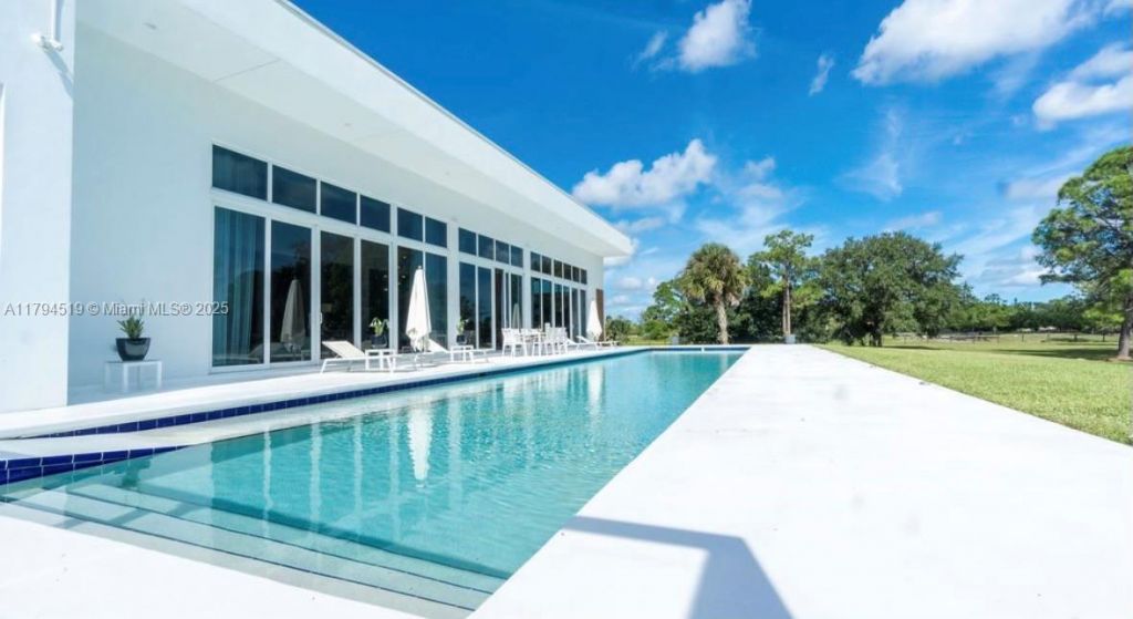 1901 SE Ranch Rd, Jupiter, FL 33478 Photo