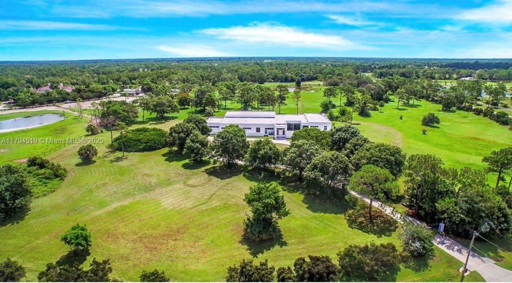 1901 SE Ranch Rd, Jupiter, FL 33478 Photo