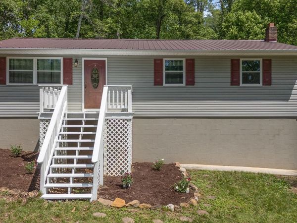 136 White Oak Drive, Harriman, TN 37748