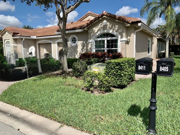 8411 Via Leonessa, Boca Raton, FL 33433