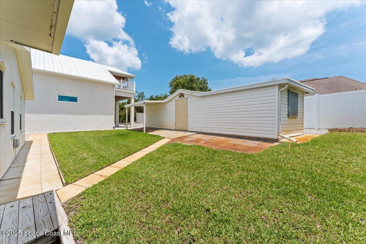 8865 Central Avenue, Micco, FL 32976 Photo