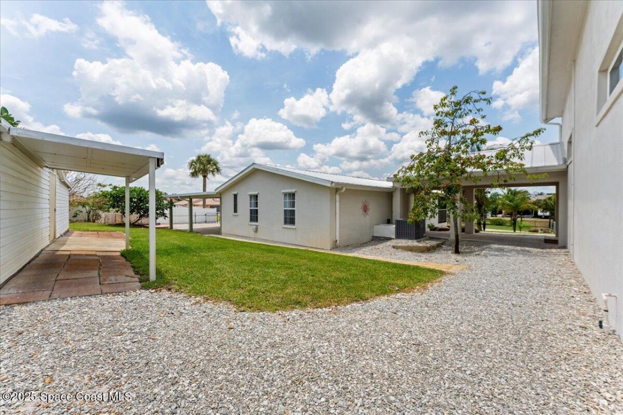 8865 Central Avenue, Micco, FL 32976 Photo