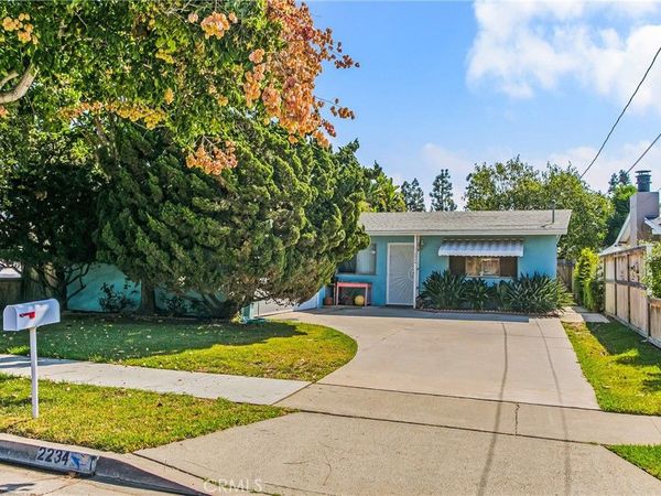 2234 Avalon Street, Costa Mesa, CA 92627