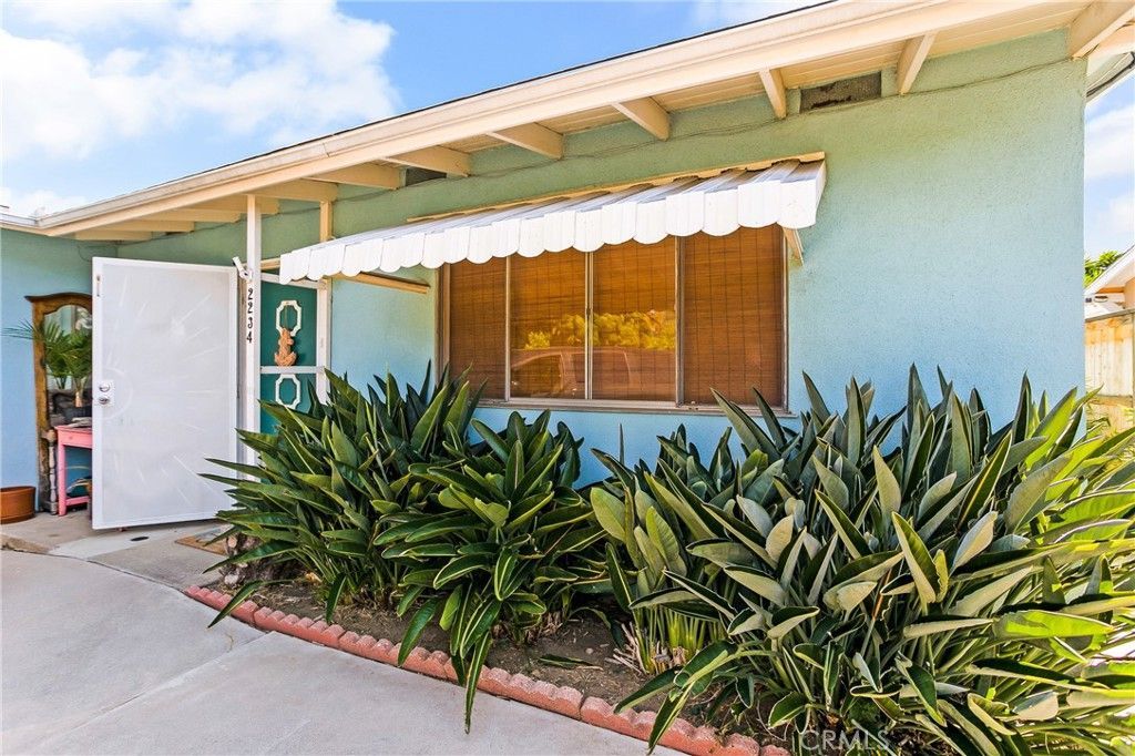 2234 Avalon Street, Costa Mesa, CA 92627 Main Photo